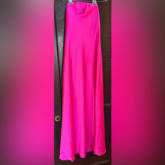 Show Me Your MuMu Vibrant Pink Strapless Dress
Taylor Tube Dress - Picture 2 of 3